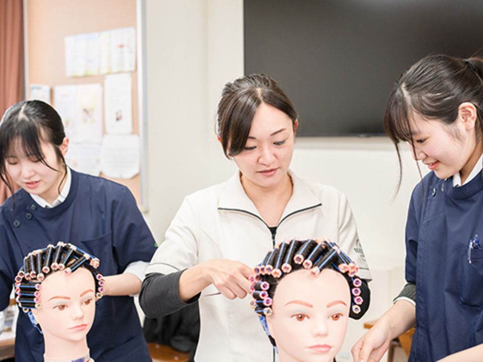 町田美容専門学校 | 学校案内、資料請求はコチラ | ベスト進学ネット