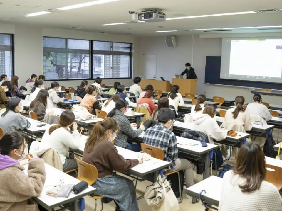星薬科大学、明治薬科大学、昭和薬科大学、帝京大学、帝京平成大学、湘南医療大学 星薬科大学、明治薬科大学、昭和薬科大学、帝京大学、帝京平成