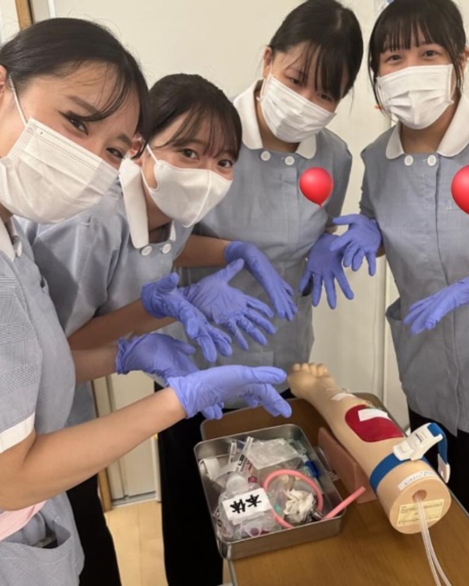 実習 ナース服 江戸川看護専門学校