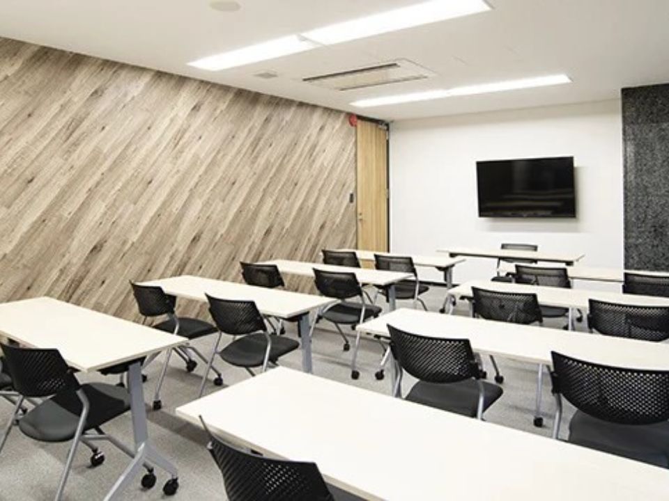 翻訳の専門校 フェロー・アカデミー | 特徴や雰囲気 | ベスト進学ネット