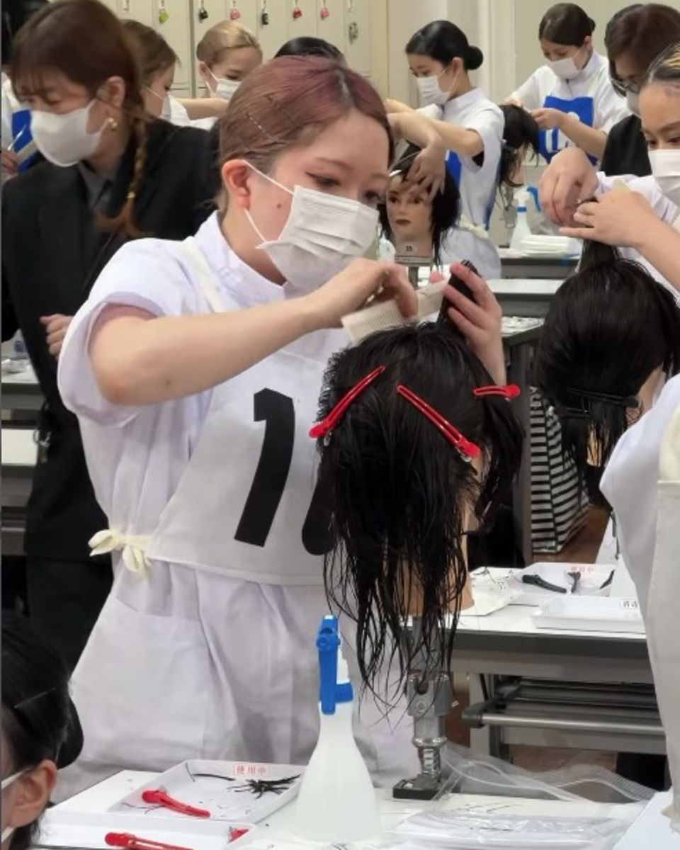 高山美容専門学校 | キャンパスライフ | ベスト進学ネット