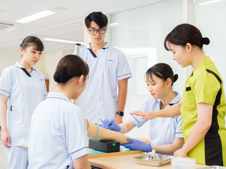 戸田中央看護専門学校 | 学校案内、資料請求はコチラ | ベスト